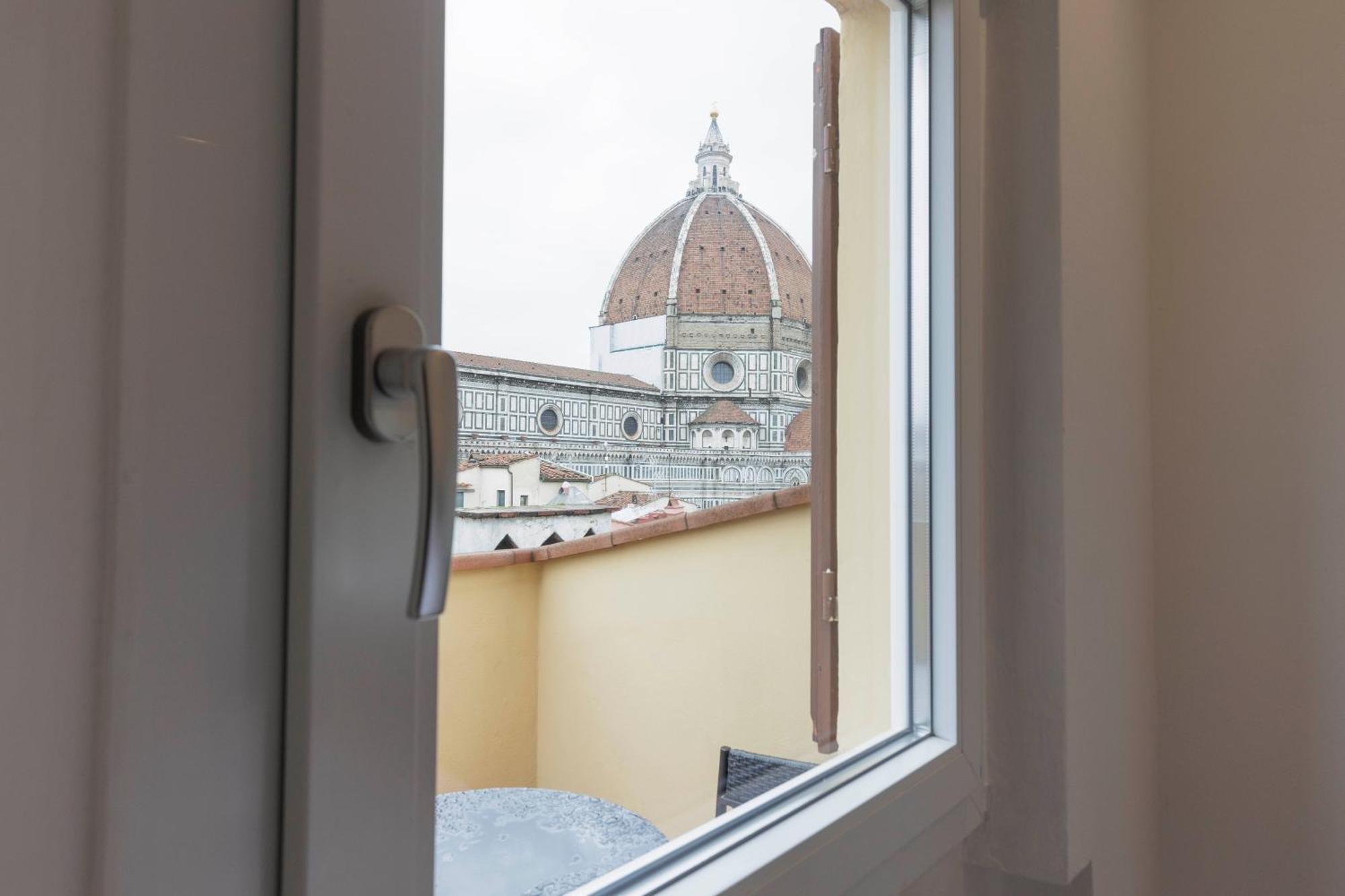 Duomo View Apartment フィレンツェ エクステリア 写真